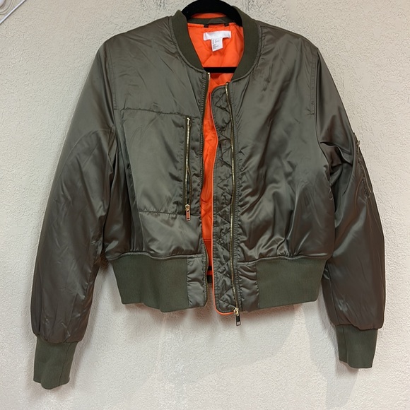 H&M womans Green bomber jacket size M - Picture 2 of 6